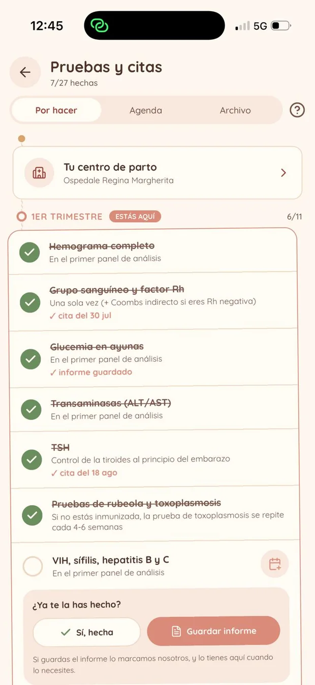 La pantalla «Pruebas y citas» de mamma&me: las pruebas del primer trimestre, marcadas una a una.